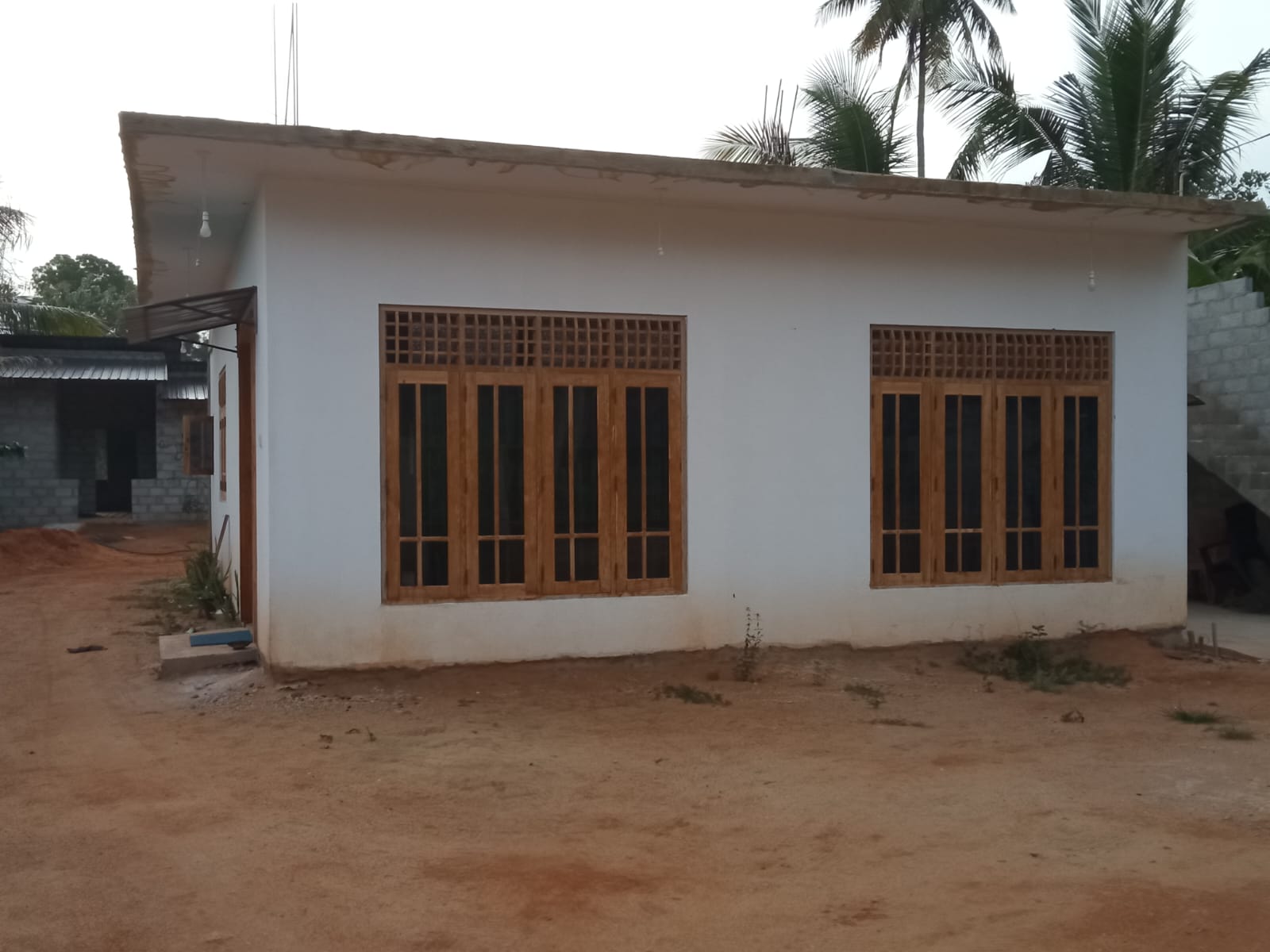Land with House for Sale – Wariyapola