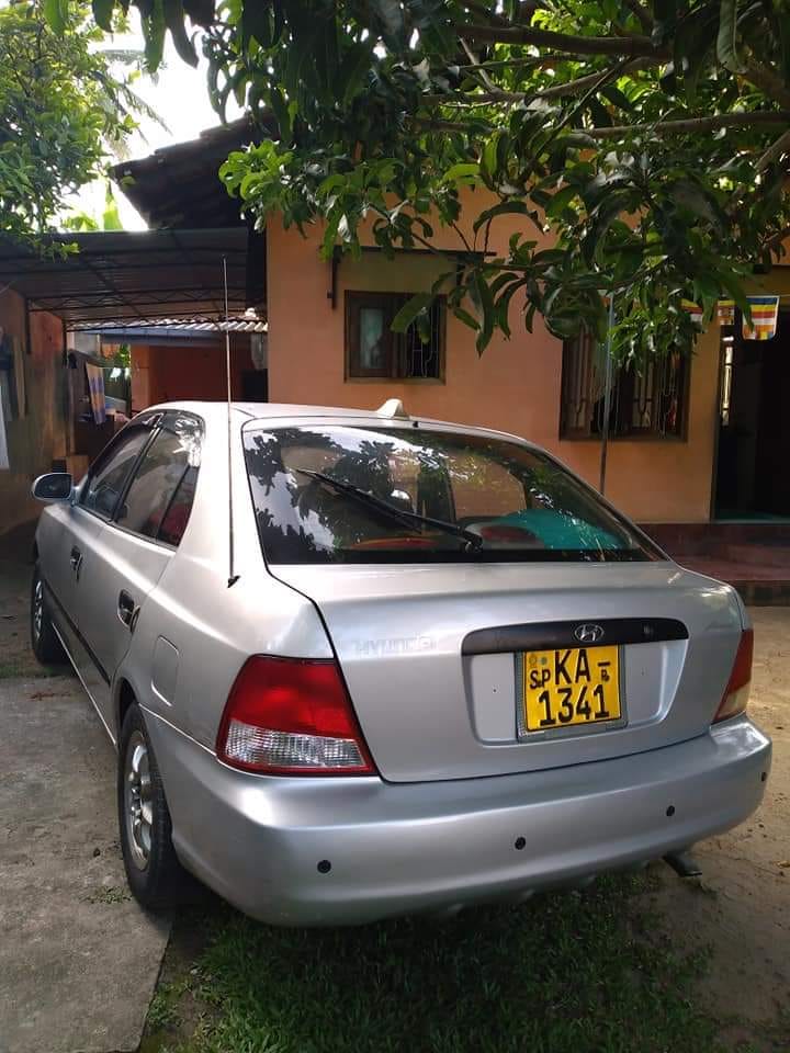 Hyundai Accent 2001