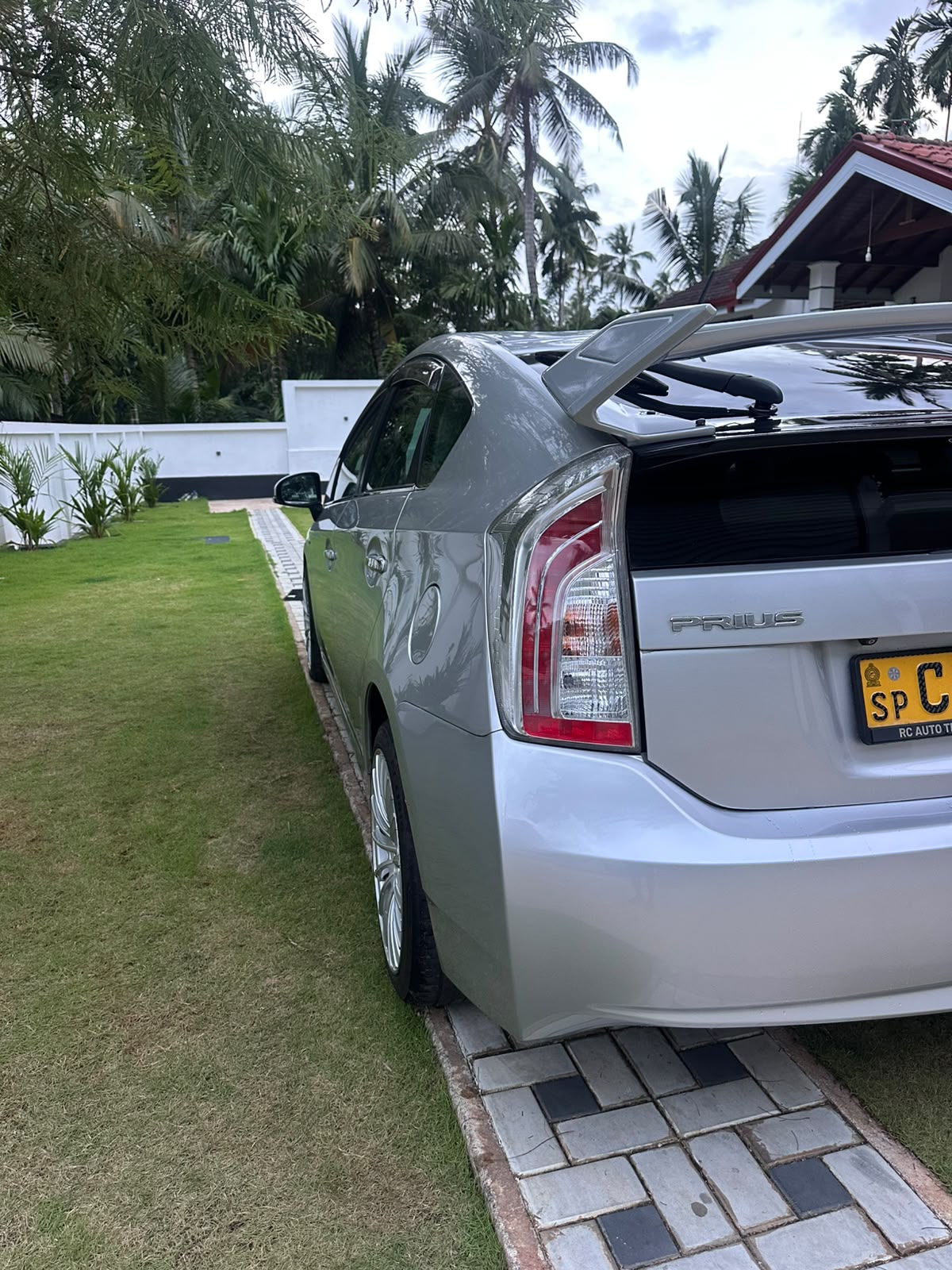 TOYOTA PRIUS 2013