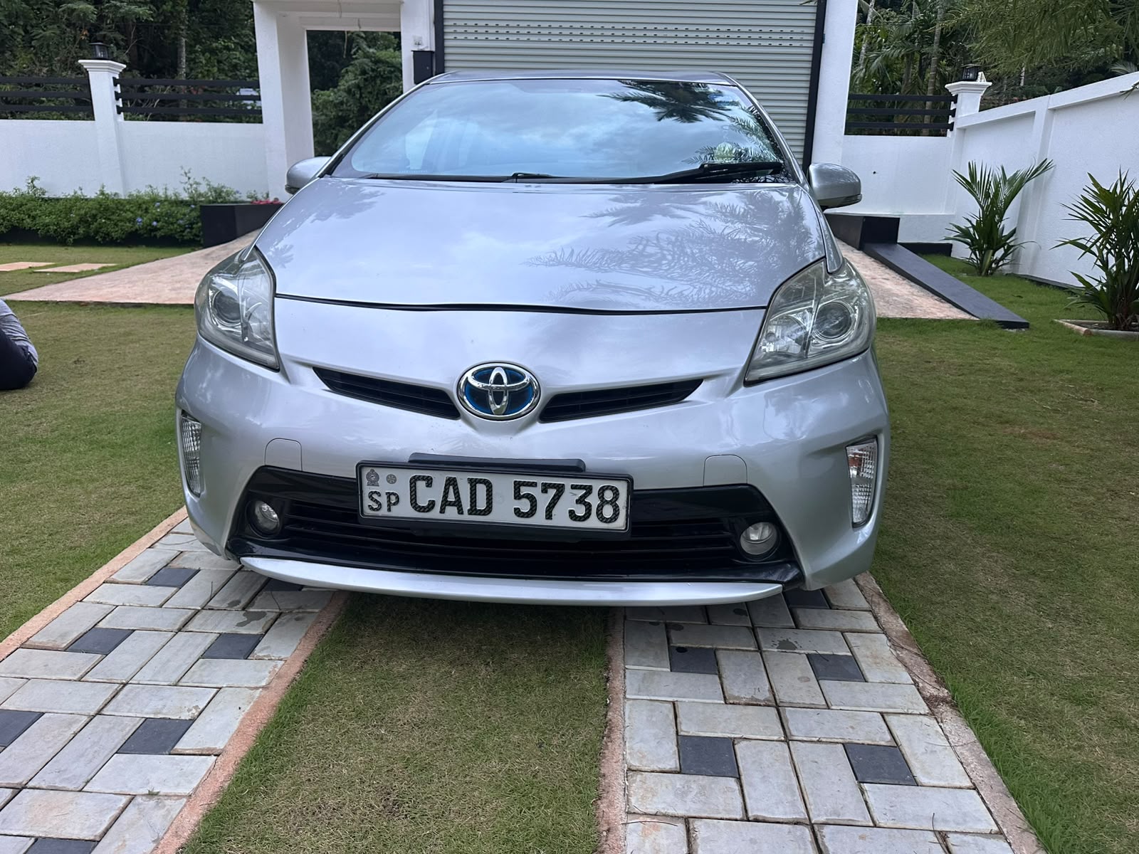 TOYOTA PRIUS 2013