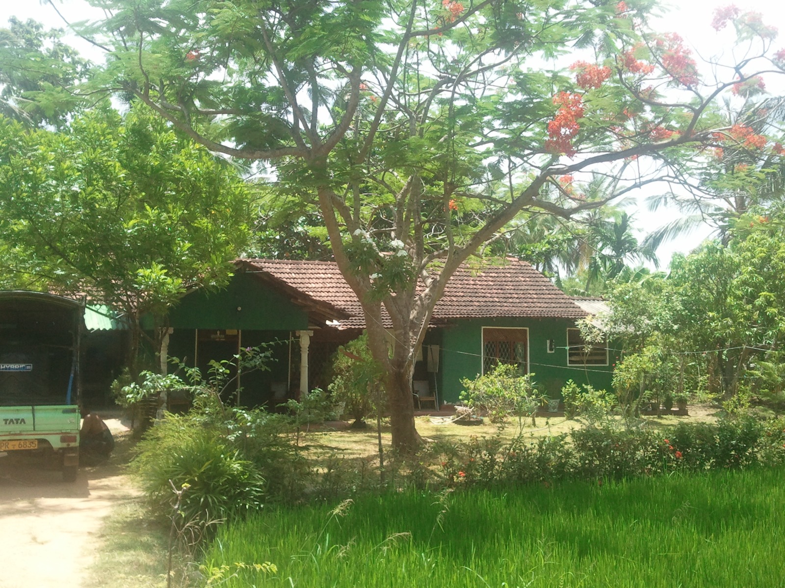 Land with House for Sale Higurakgoda