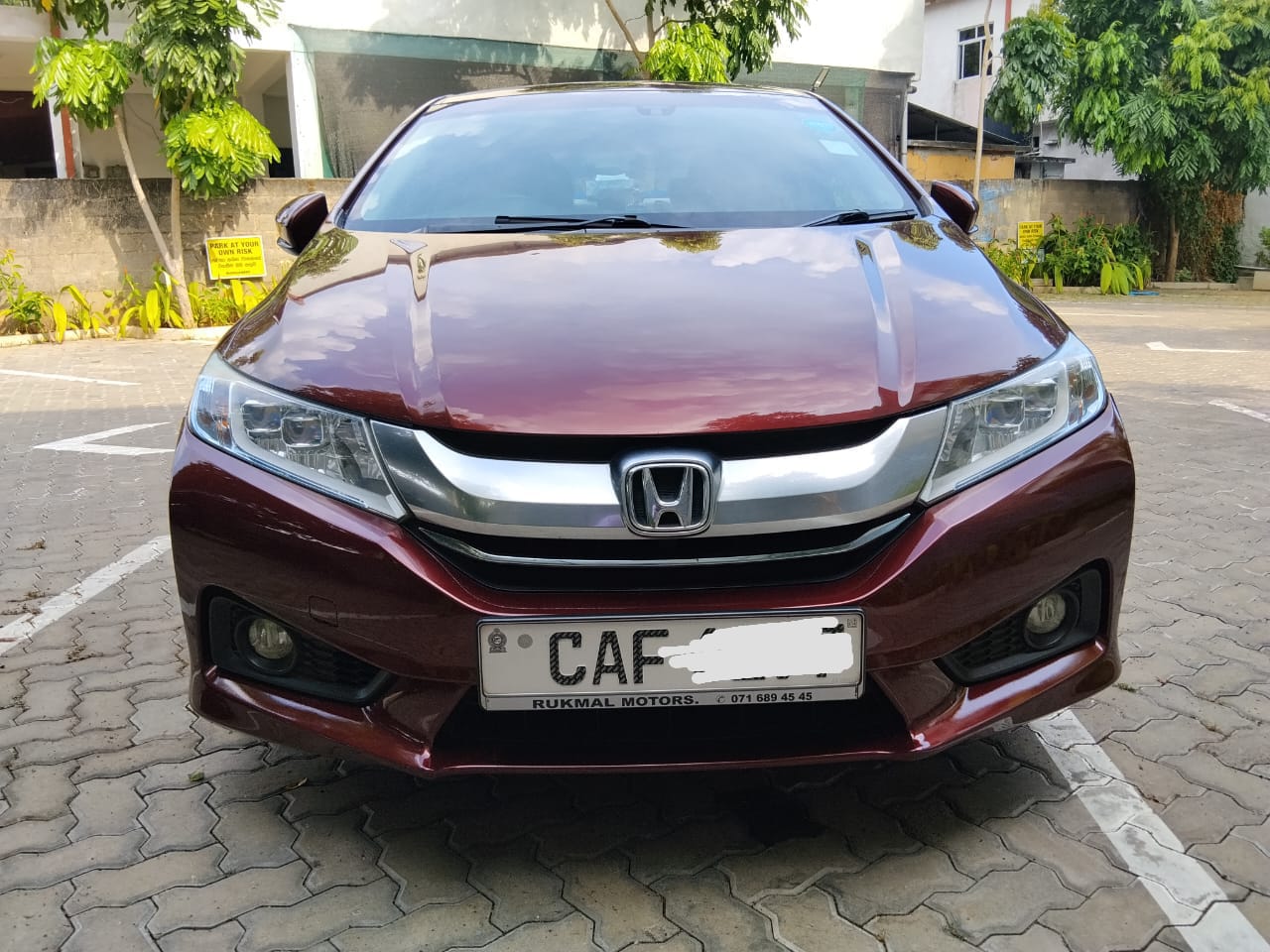 Honda Grace 2015