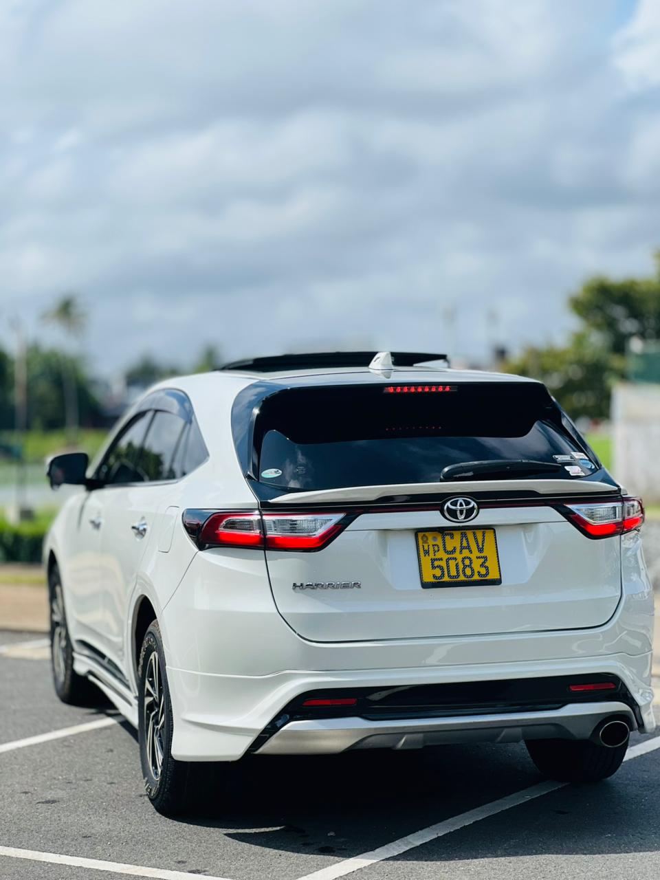 Toyota Harrier 2017