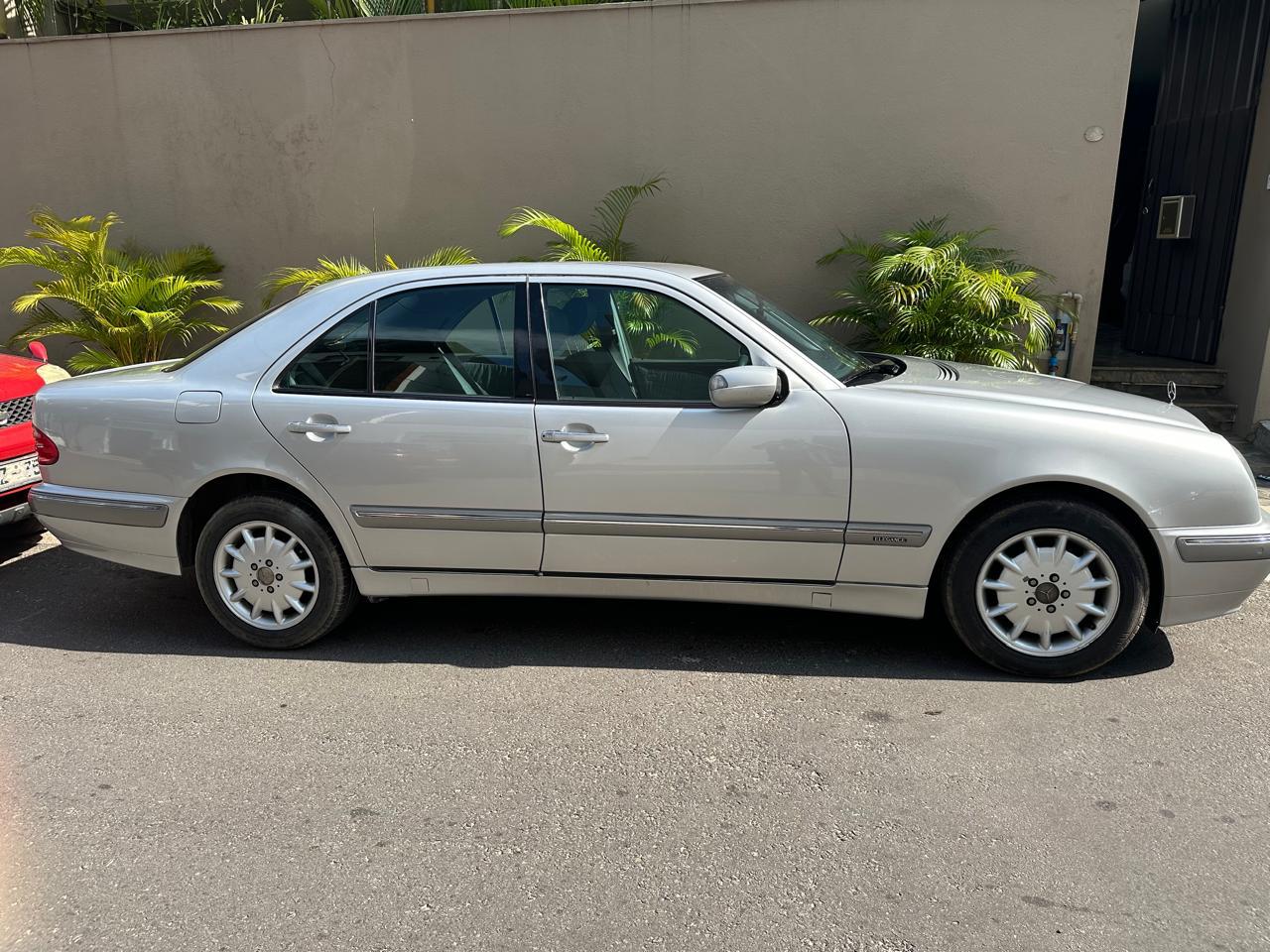 Mercedes Benz E200 Facelift 2000