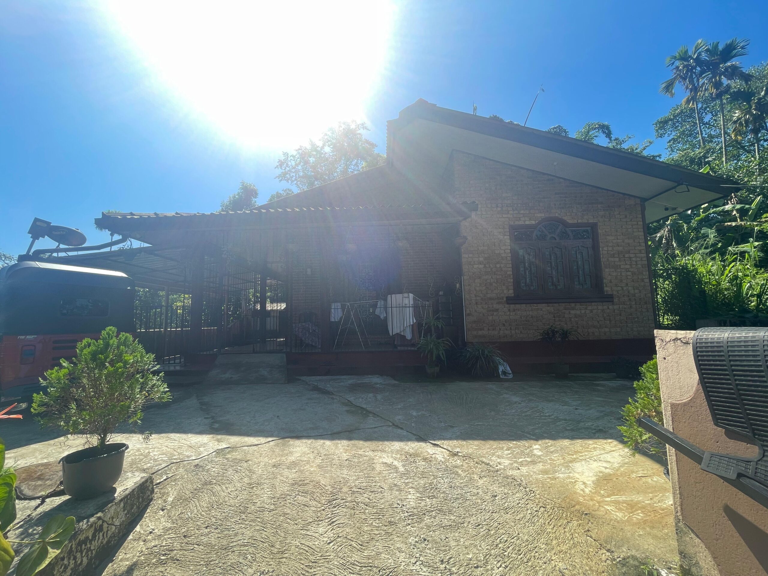 House With Land For Sale In Nawalapitiya