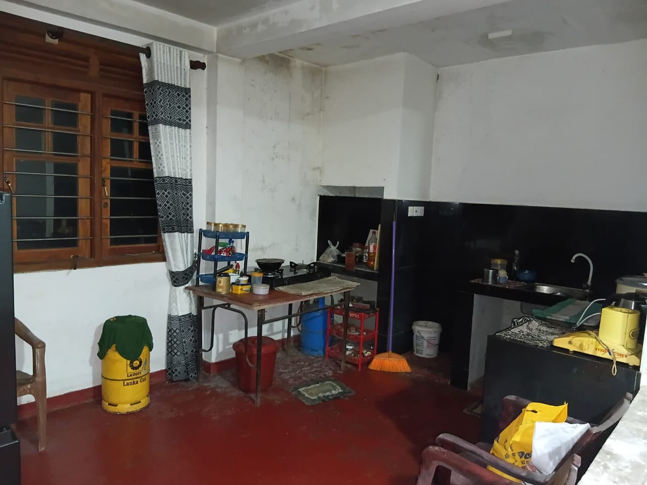 නිවස විකිණීමට – නාවලපිටිය