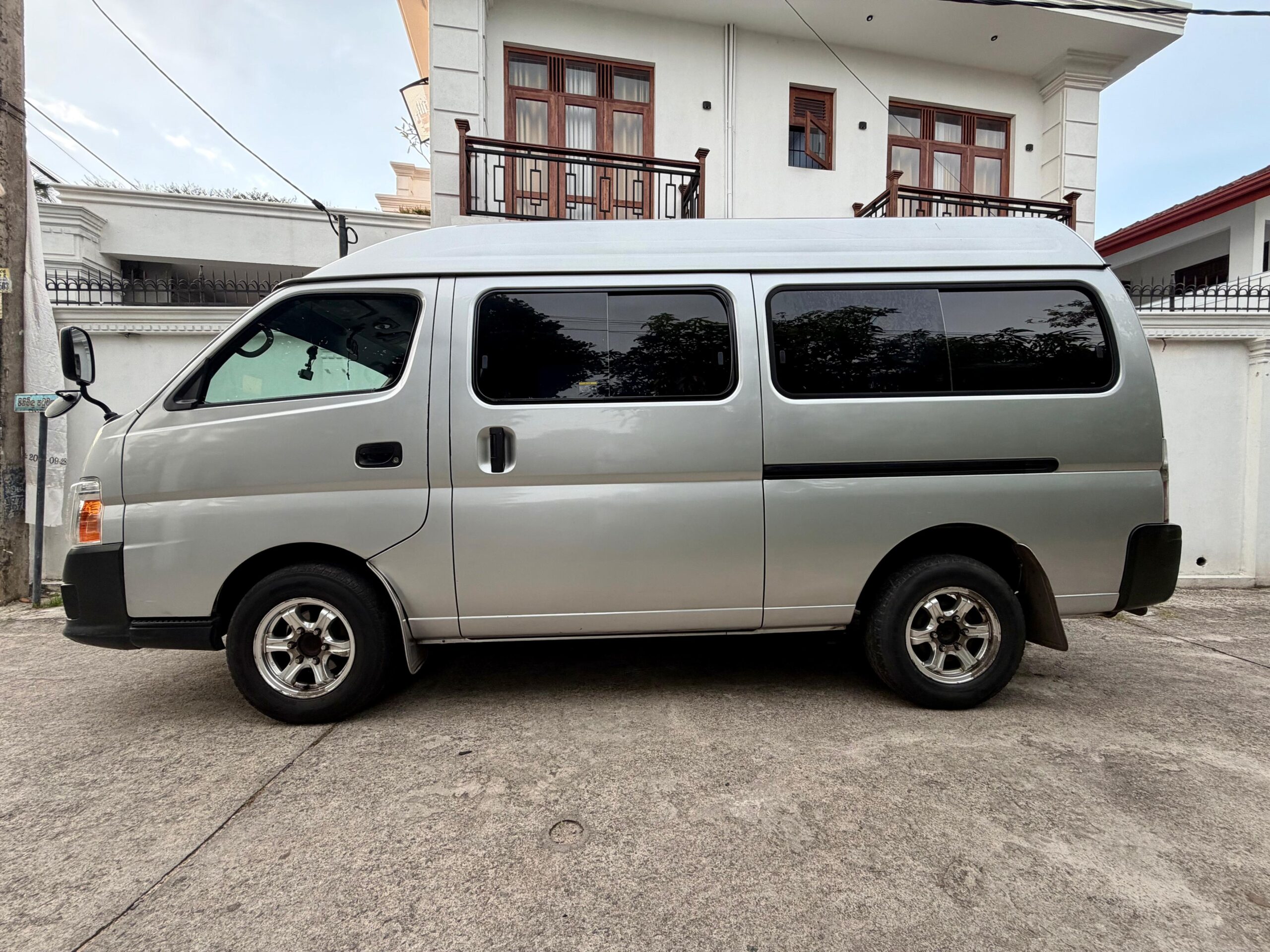 Nissan Caravan 2008