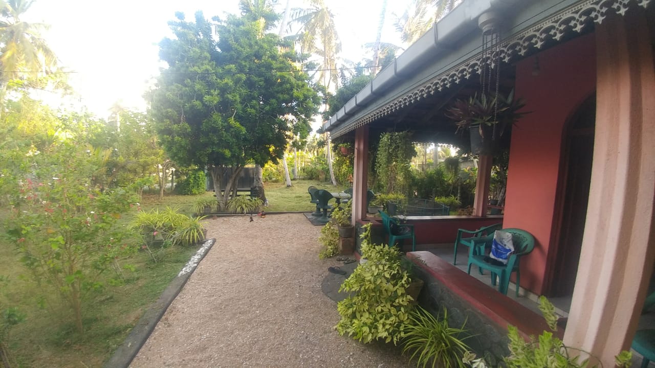 Land with House for Sale Pamunugama
