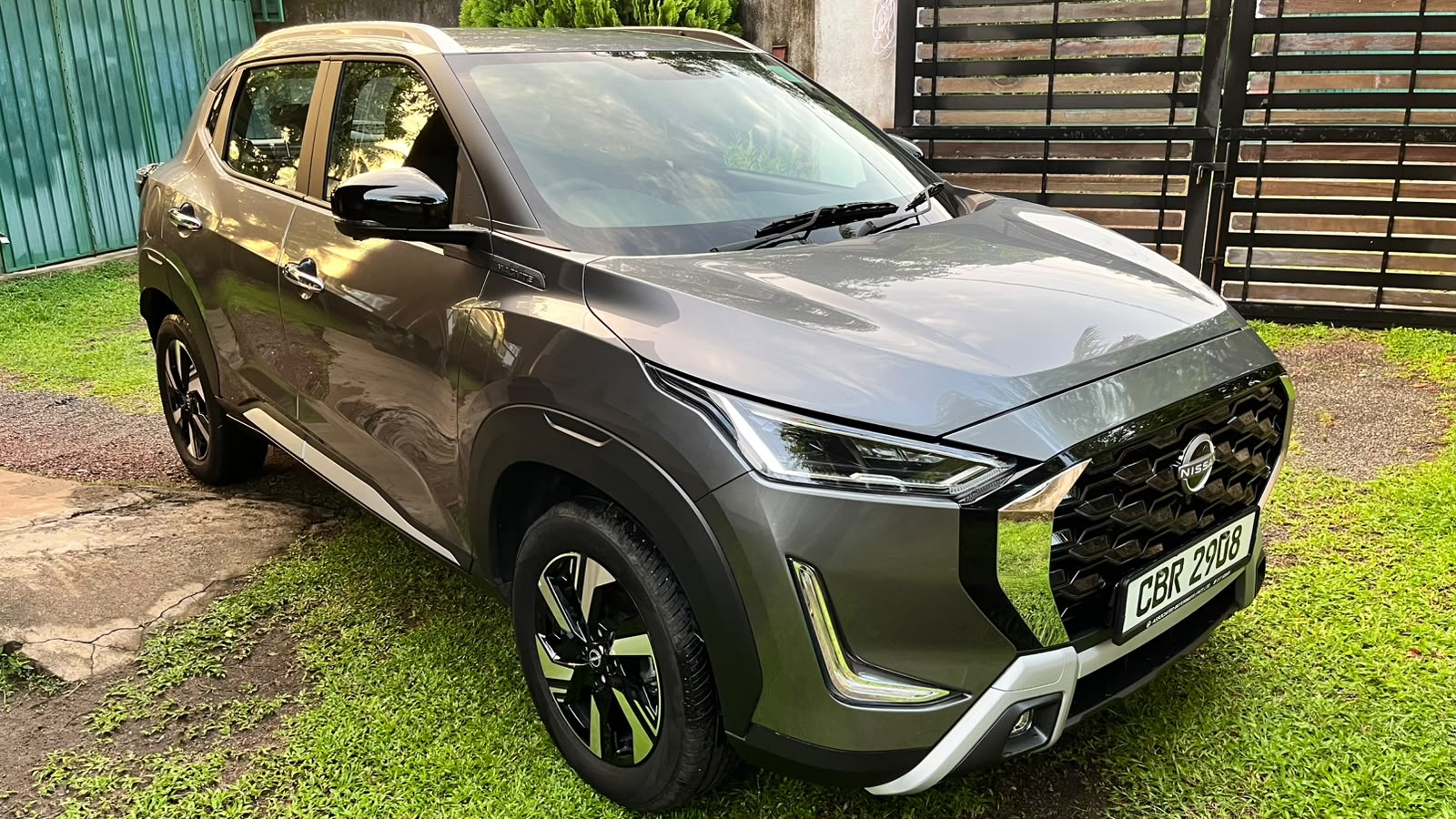 Nissan Magnite N Connecta CVT Turbo 2025