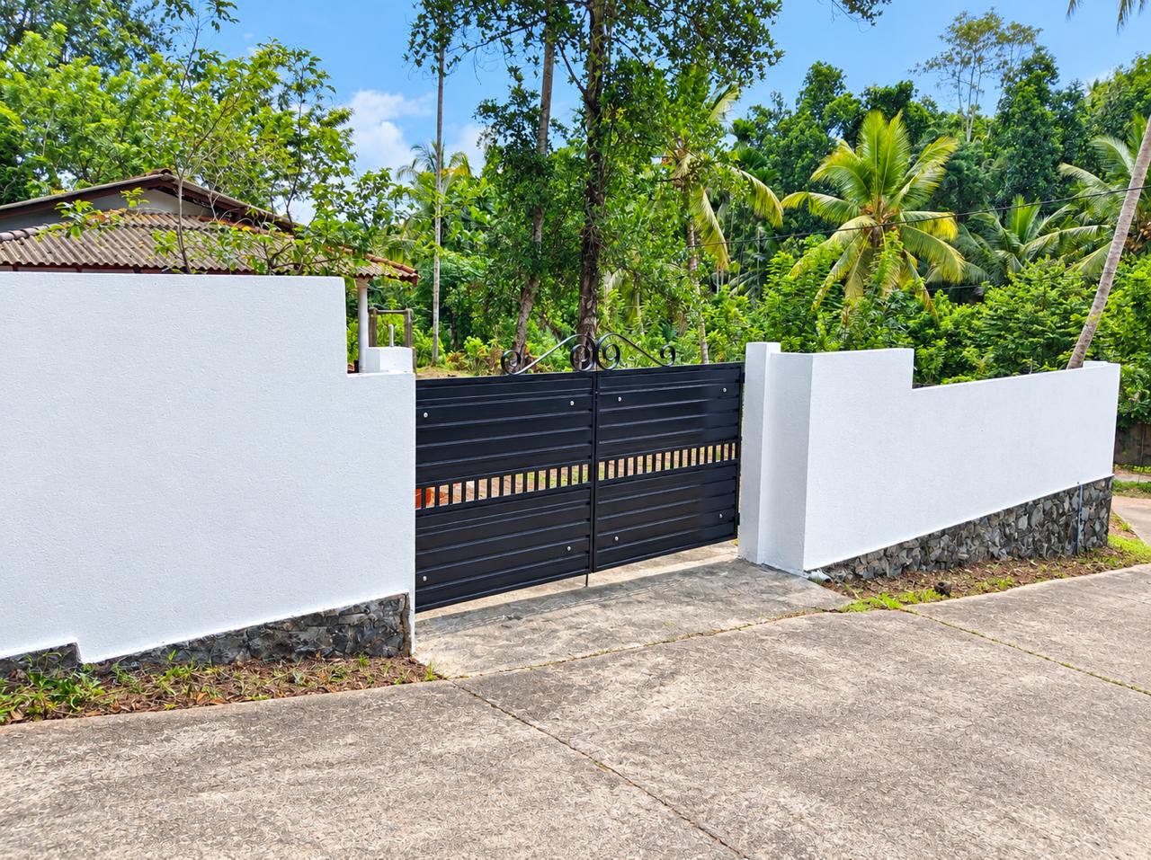 අංගසම්පූර්ණ නිවසක් විකිණීමට – පයාගල