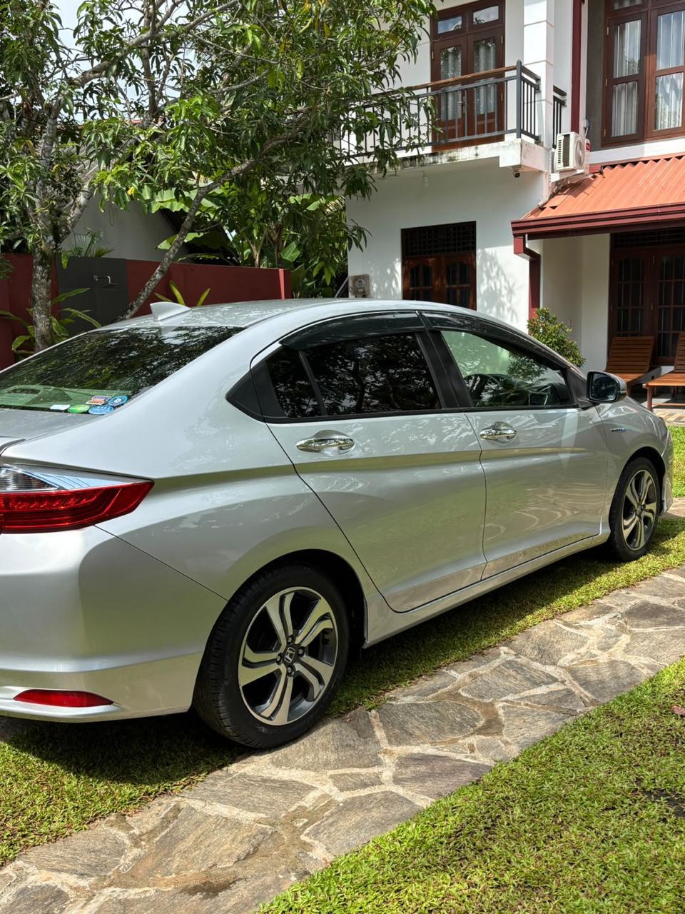Honda Grace EX Package 2016