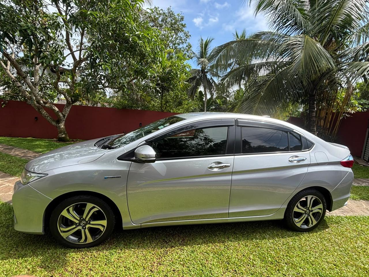 Honda Grace EX Package 2016
