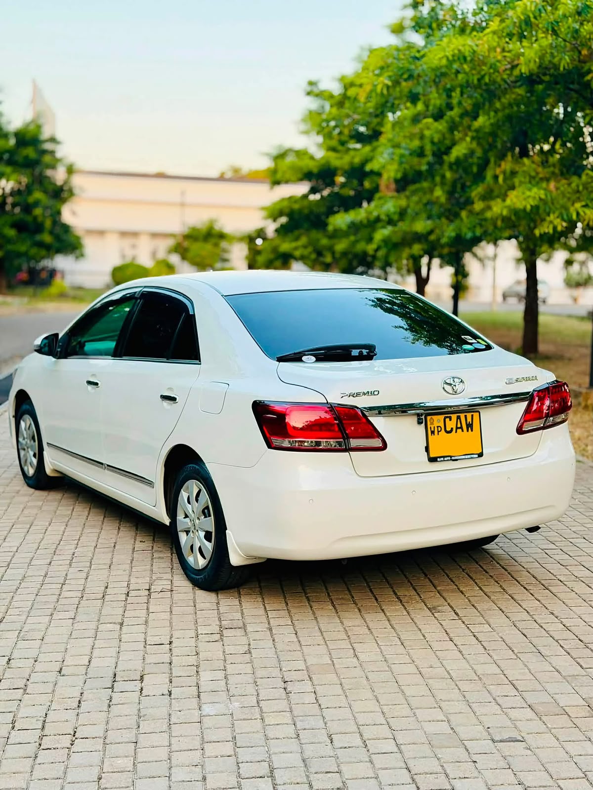 Toyota Premio G Superior 2017