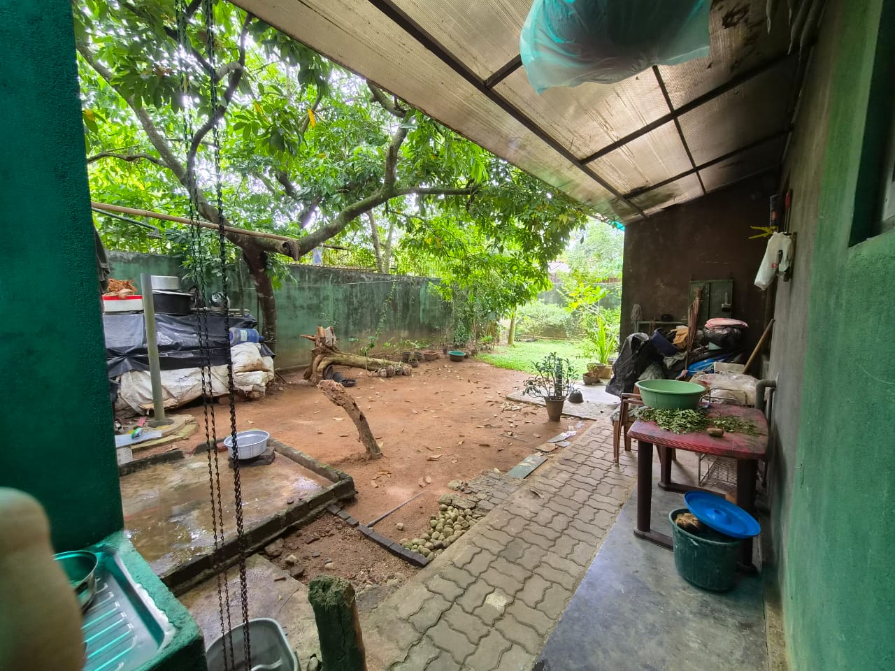 දෙල්ගොඩ නගරයට ආසන්න සුඛෝපභෝගී නිවසක් විකිණීමට