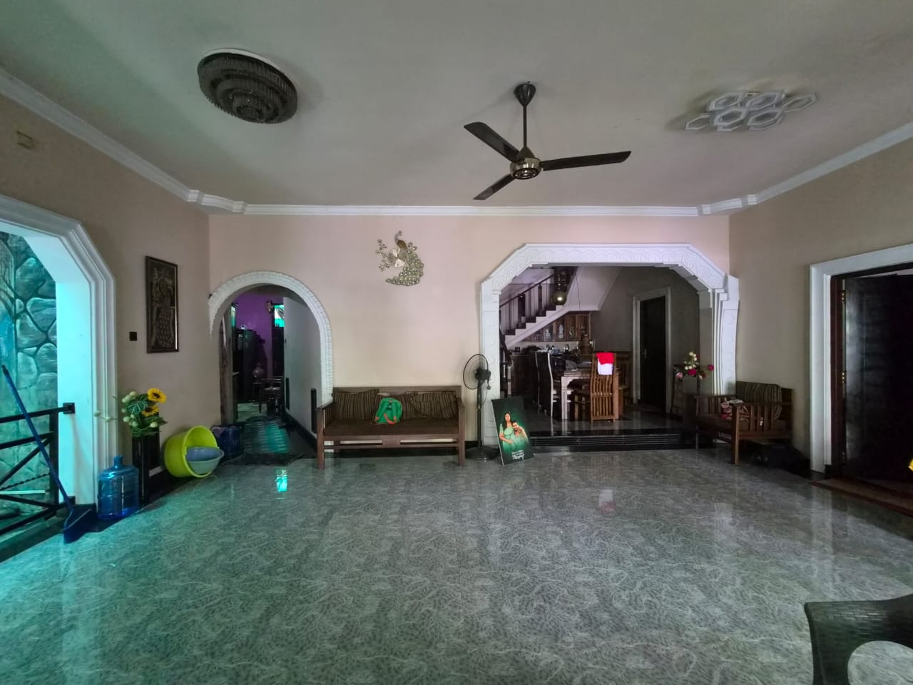 දෙල්ගොඩ නගරයට ආසන්න සුඛෝපභෝගී නිවසක් විකිණීමට