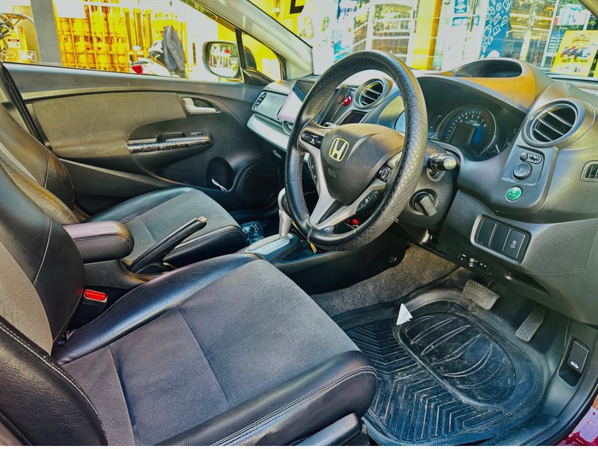 Honda Insight ZE3 2012