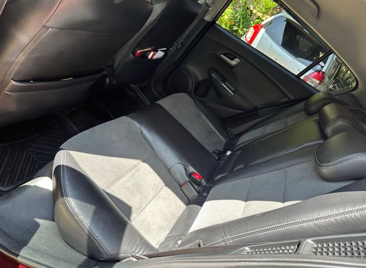 Honda Insight ZE3 2012