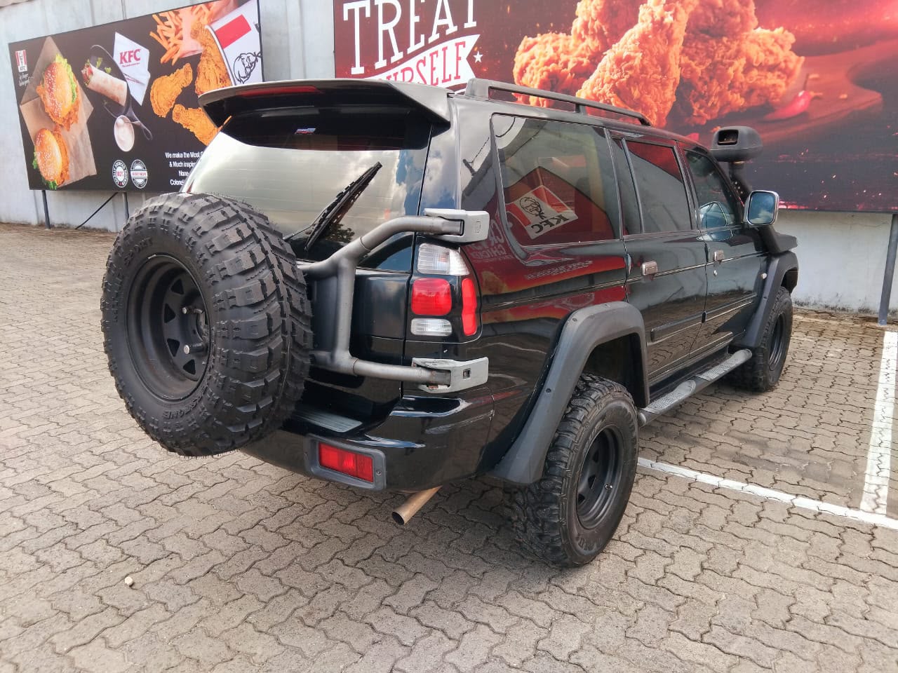 Mitsubishi Montero 2006