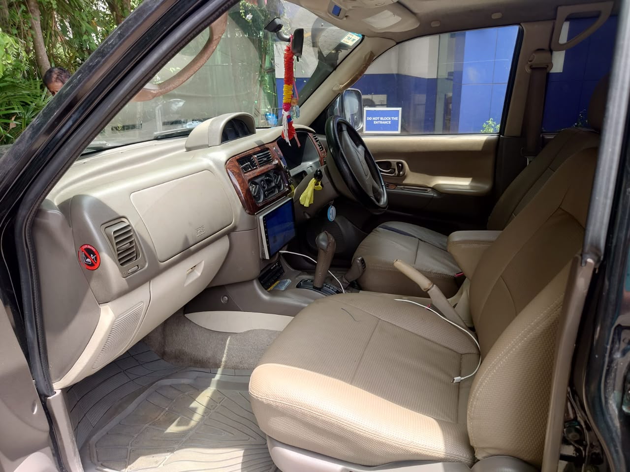 Mitsubishi Montero 2006