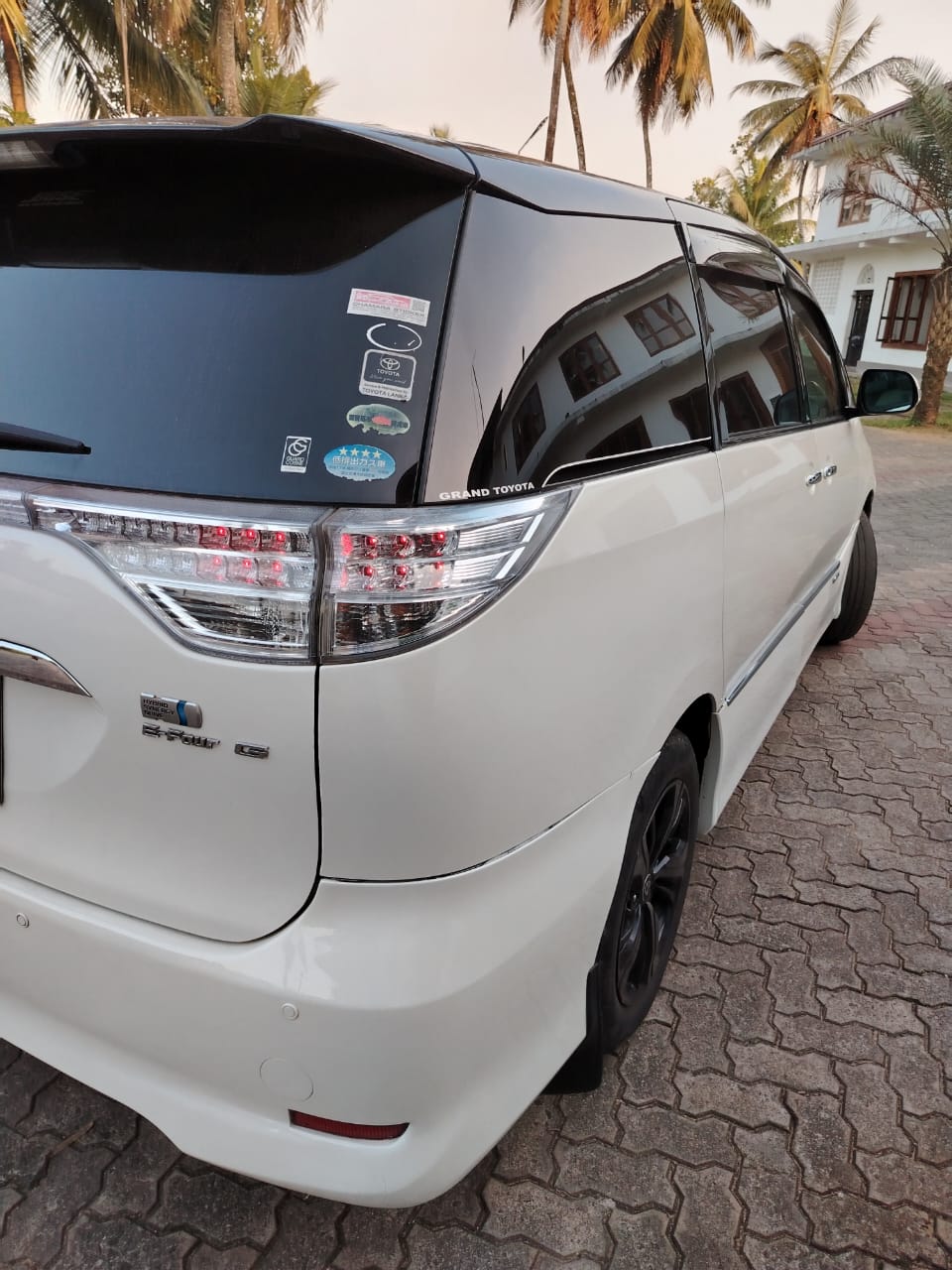 Toyota Estima 2009