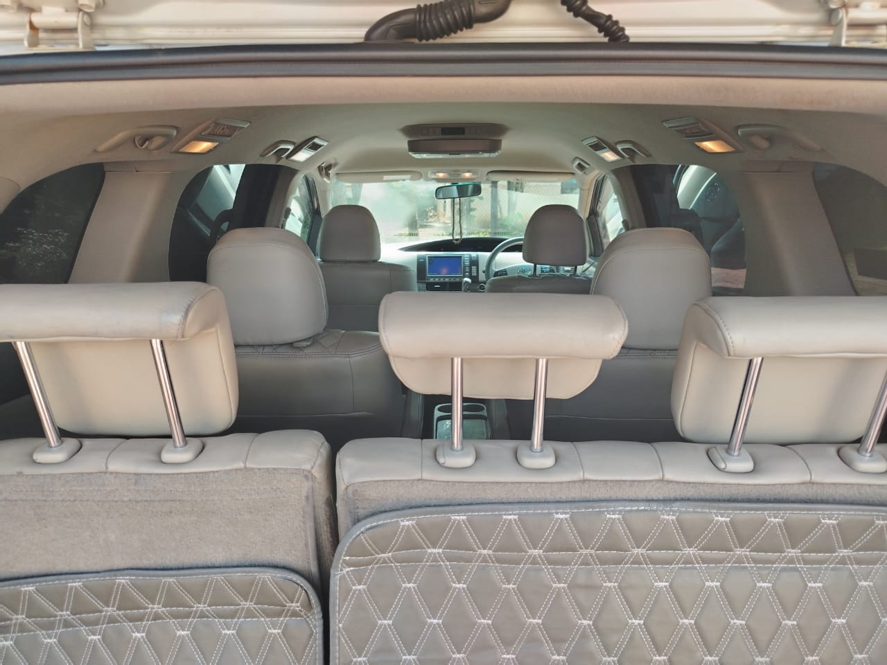 Toyota Estima 2009