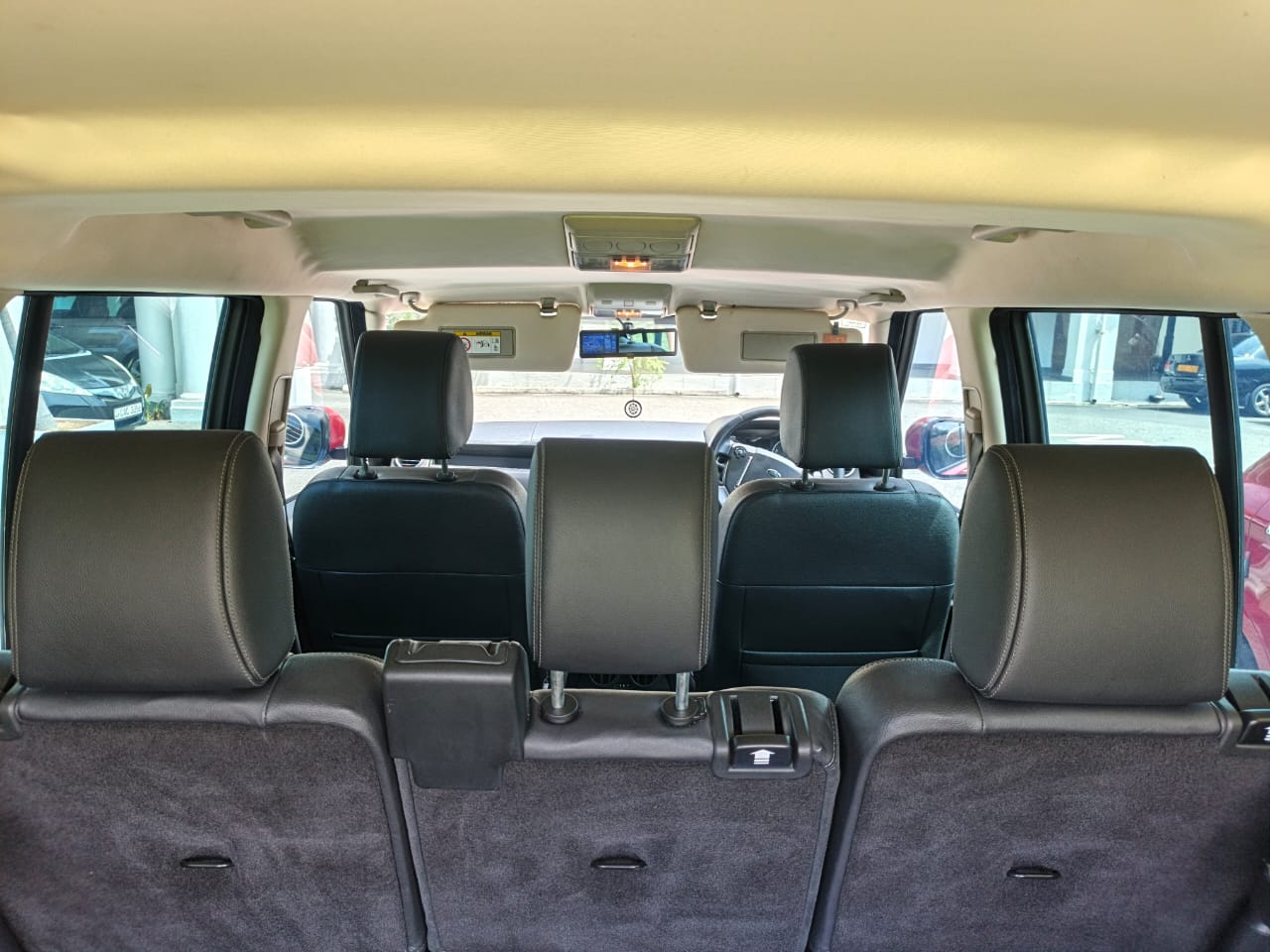 Land Rover Discovery S 2014