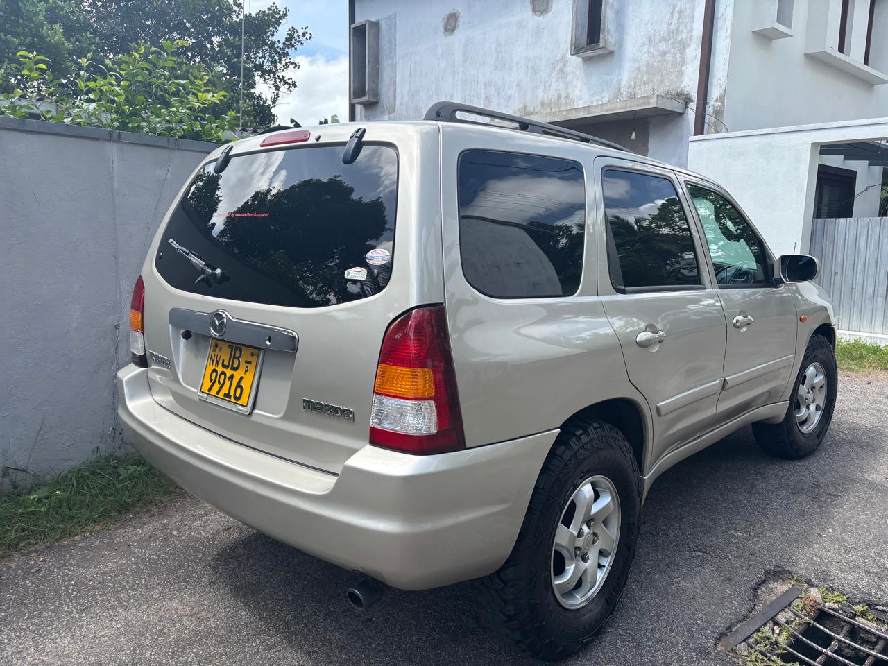 Mazda Tribute 2003
