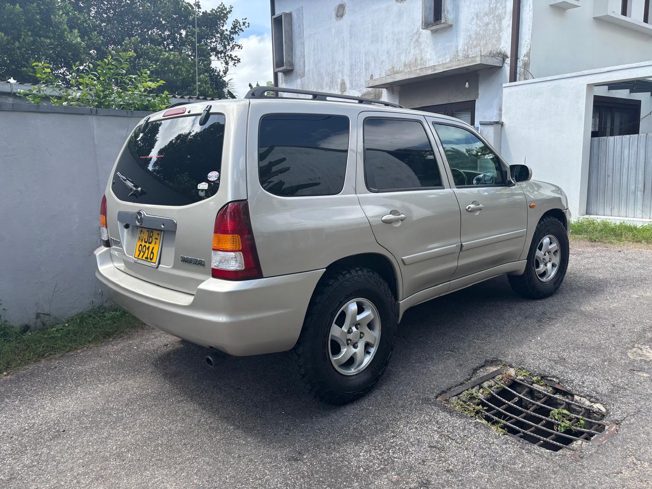 Mazda Tribute 2003