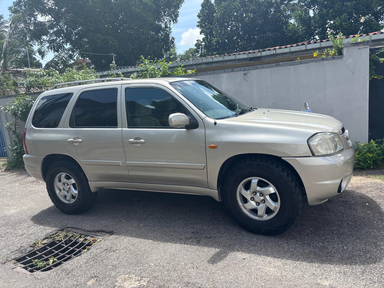 Mazda Tribute 2003